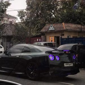 左妻右妾网站地址在线观看
